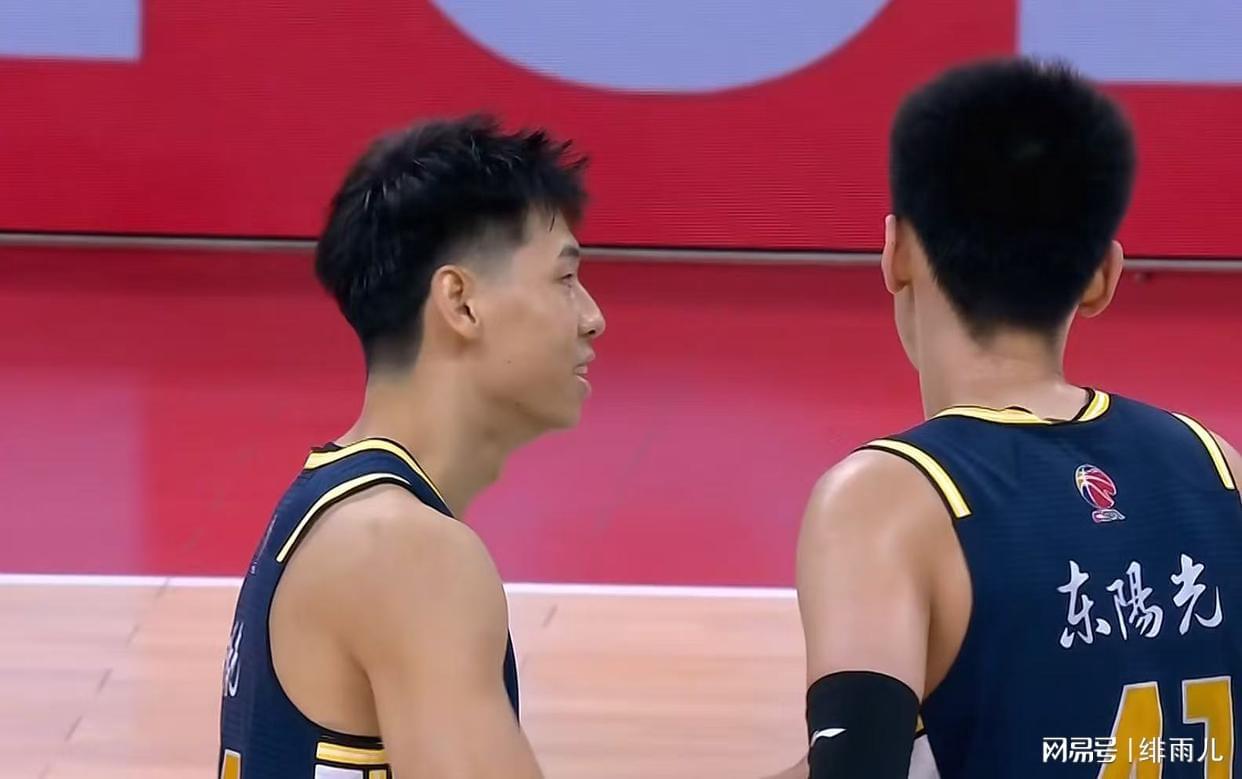华体会-广东队被迫裁掉杜锋？三大国青惨遭打压，四大国手全被骂懵了！